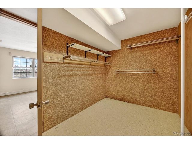 1013 Sable Blvd, Aurora, CO 80011