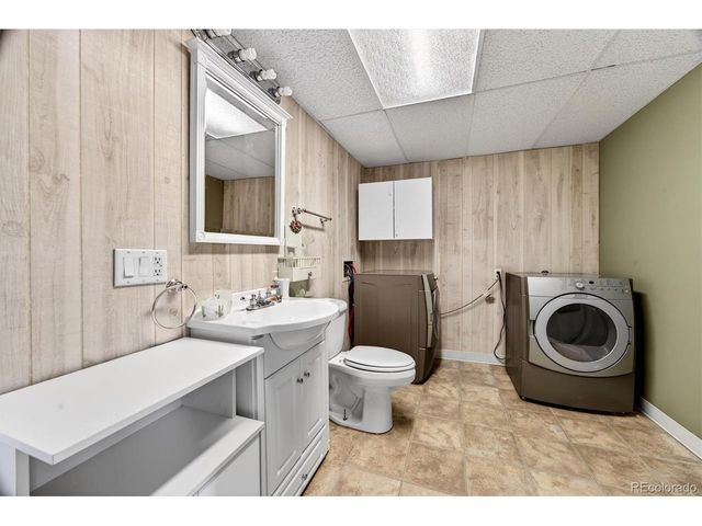 1013 Sable Blvd, Aurora, CO 80011