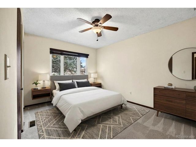 1013 Sable Blvd, Aurora, CO 80011