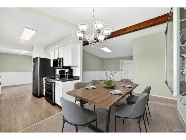 1013 Sable Blvd, Aurora, CO 80011