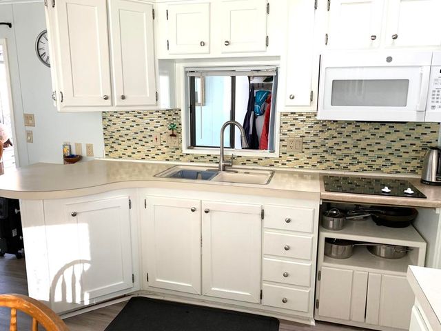 74711 Dillon Rd Spc 962, Desert Hot Springs, CA 92241