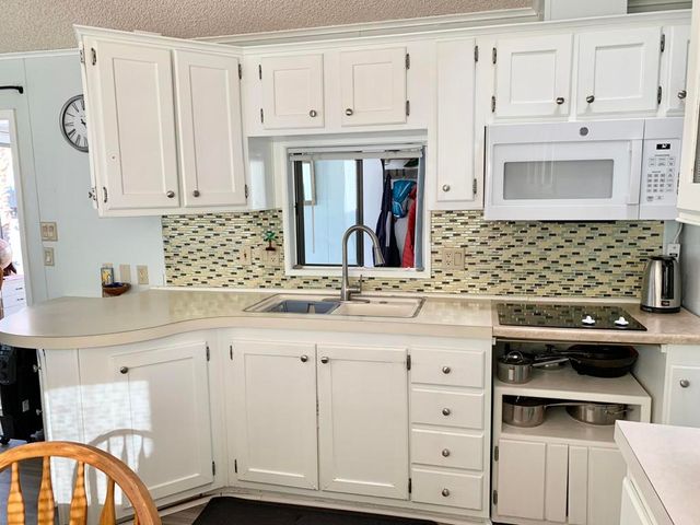 74711 Dillon Rd Spc 962, Desert Hot Springs, CA 92241