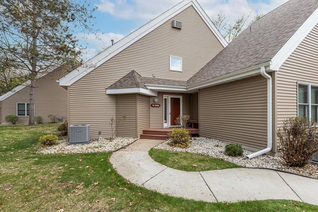 W5144 N Osprey Drive, New Lisbon, WI 53950