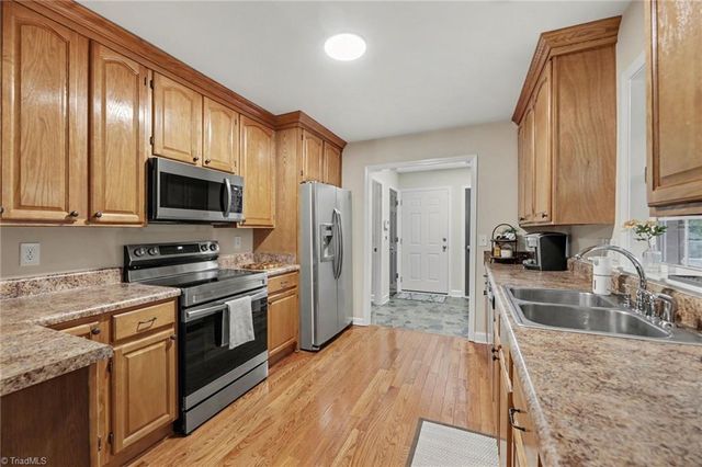 5421 Waynick Meadow Road, Asheboro, NC 27205