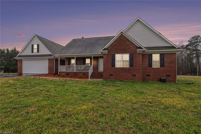 5421 Waynick Meadow Road, Asheboro, NC 27205