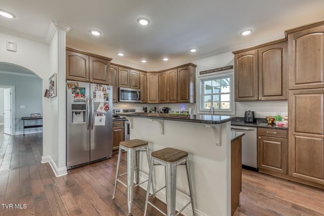 228 Country Meadows Circle, Bristol, TN 37620