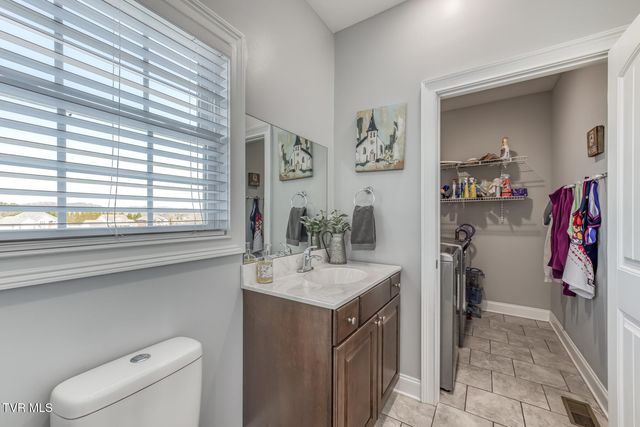 228 Country Meadows Circle, Bristol, TN 37620