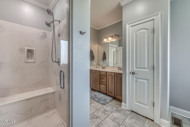 228 Country Meadows Circle, Bristol, TN 37620