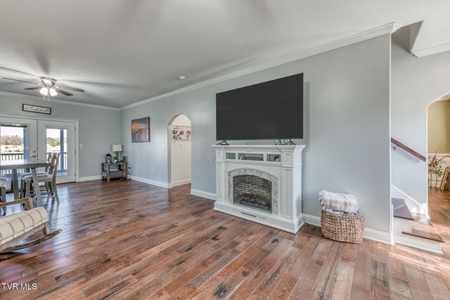 228 Country Meadows Circle, Bristol, TN 37620