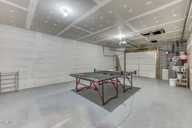 228 Country Meadows Circle, Bristol, TN 37620