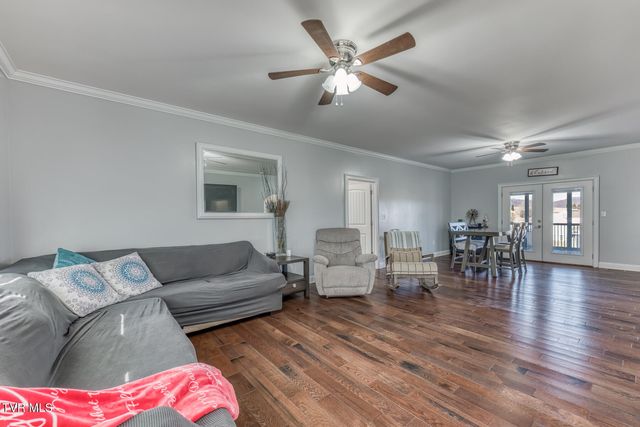 228 Country Meadows Circle, Bristol, TN 37620