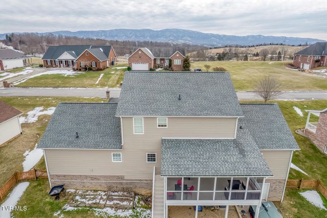 228 Country Meadows Circle, Bristol, TN 37620