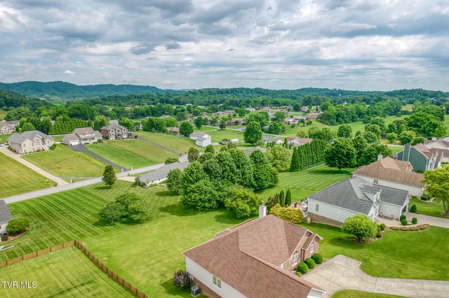 228 Country Meadows Circle, Bristol, TN 37620