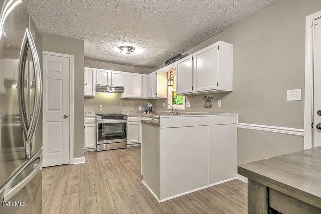1312 Adobe Drive, Johnson City, TN 37601
