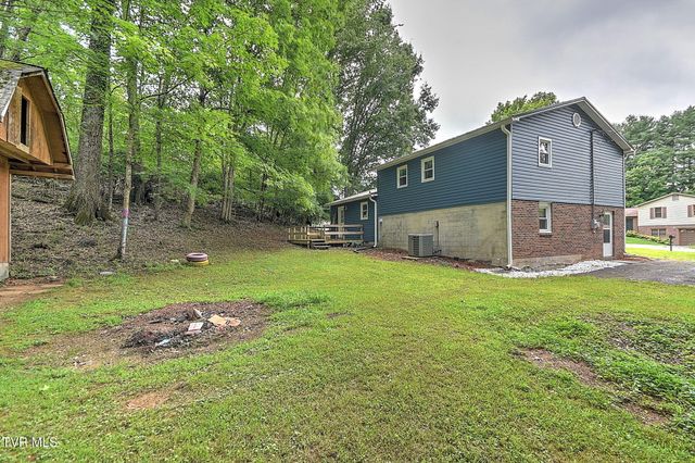 1312 Adobe Drive, Johnson City, TN 37601