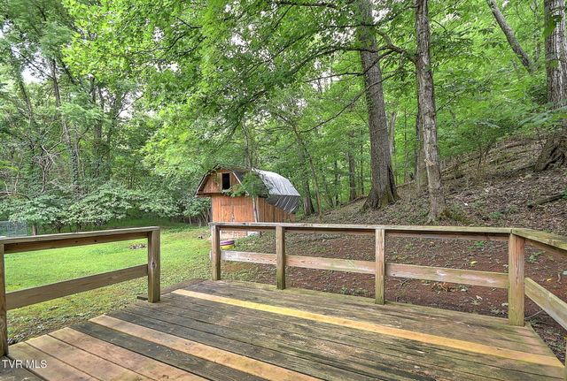 1312 Adobe Drive, Johnson City, TN 37601