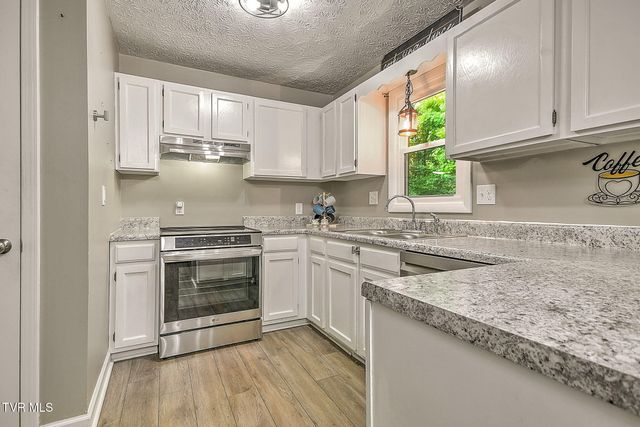1312 Adobe Drive, Johnson City, TN 37601