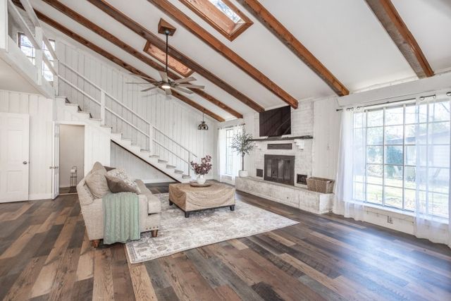 923 S Lindsay Street, Gainesville, TX 76240