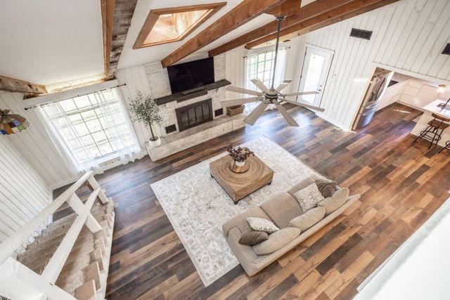 923 S Lindsay Street, Gainesville, TX 76240