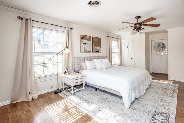 923 S Lindsay Street, Gainesville, TX 76240