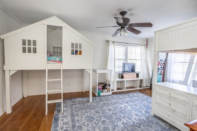 923 S Lindsay Street, Gainesville, TX 76240