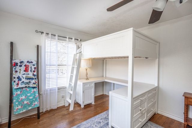 923 S Lindsay Street, Gainesville, TX 76240