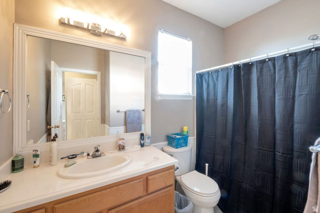 Image 12 of property listing at 3463 S BAMBURGH WAY, West Valley City, UT 84128