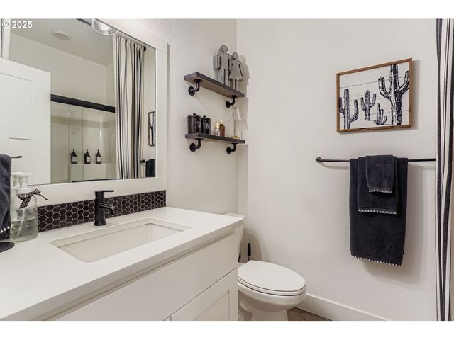 3651 Tiana St, Forest Grove, OR 97116