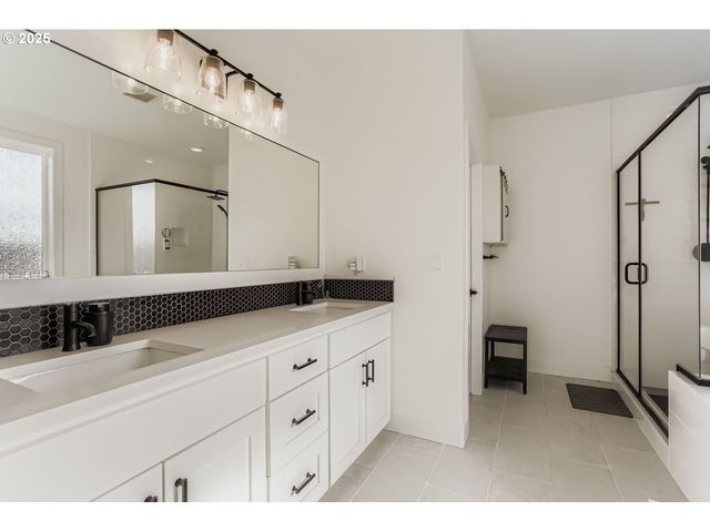 3651 Tiana St, Forest Grove, OR 97116