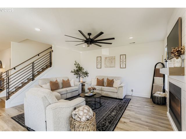 3651 Tiana St, Forest Grove, OR 97116