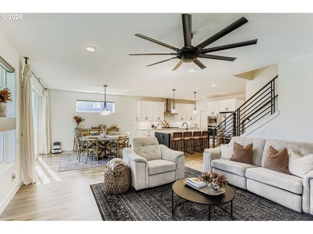 3651 Tiana St, Forest Grove, OR 97116