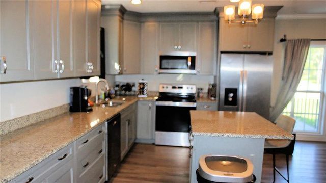 2800 Mapleton AVE, Norfolk, VA 23504