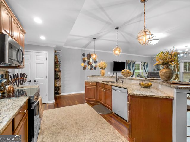 604 Arbor Ridge, Loganville, GA 30052