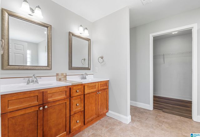 4864 SMITHFIELD DRIVE N, Birmingham, AL 35207