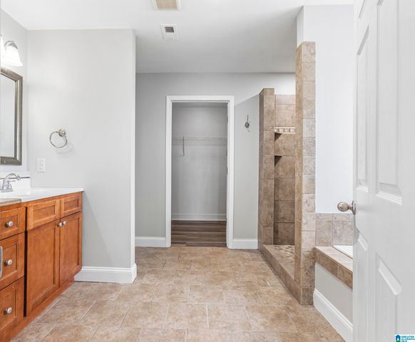4864 SMITHFIELD DRIVE N, Birmingham, AL 35207