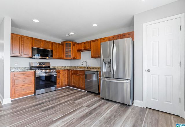 4864 SMITHFIELD DRIVE N, Birmingham, AL 35207
