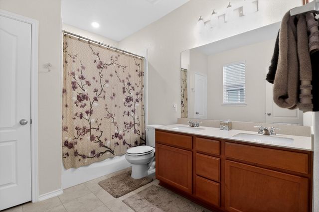 213 Jarbridge DR, Kyle, TX 78640