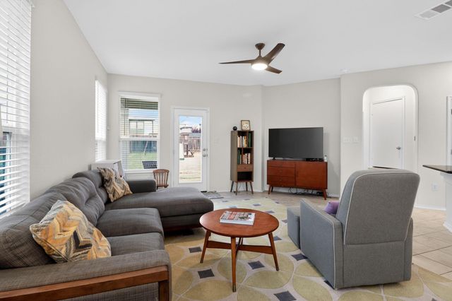 213 Jarbridge DR, Kyle, TX 78640