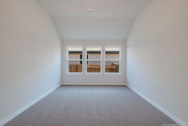 2258 Hoja Avenue, New Braunfels, TX 78132