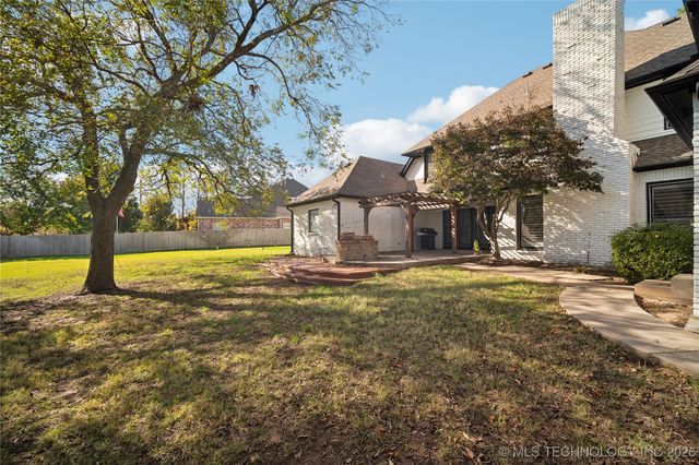 7951 S Hudson Place, Tulsa, OK 74136