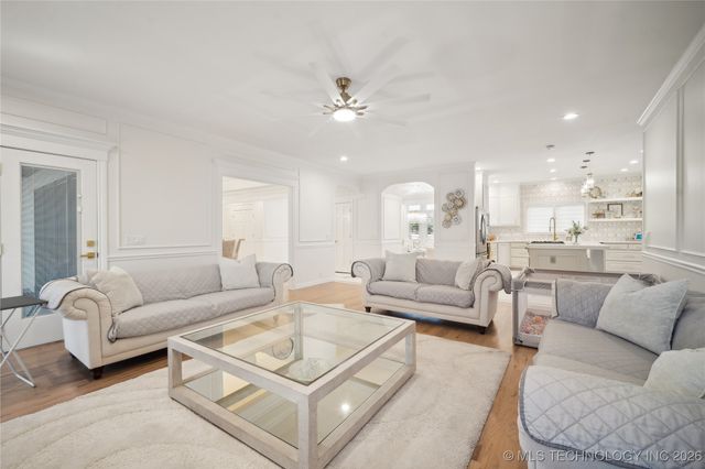 7951 S Hudson Place, Tulsa, OK 74136