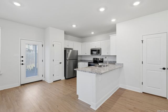 13827 Enzo Gate, San Antonio, TX 78253