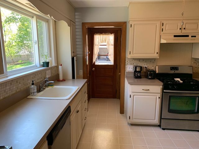 1092 Main Street 1, Waltham, MA 02451