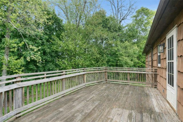 21 Olympus Drive, Mahopac, NY 10541
