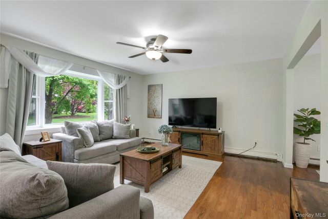 21 Olympus Drive, Mahopac, NY 10541