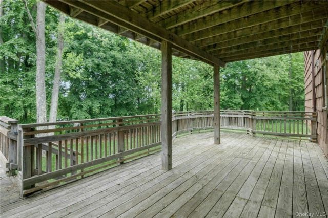 21 Olympus Drive, Mahopac, NY 10541