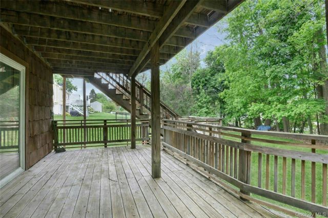 21 Olympus Drive, Mahopac, NY 10541