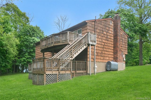 21 Olympus Drive, Mahopac, NY 10541