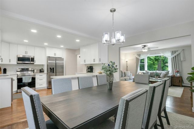 21 Olympus Drive, Mahopac, NY 10541