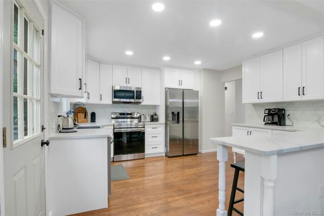21 Olympus Drive, Mahopac, NY 10541